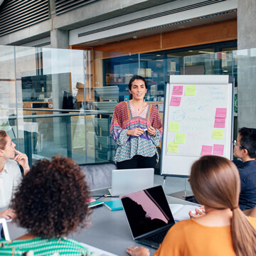 Woman presenting training course